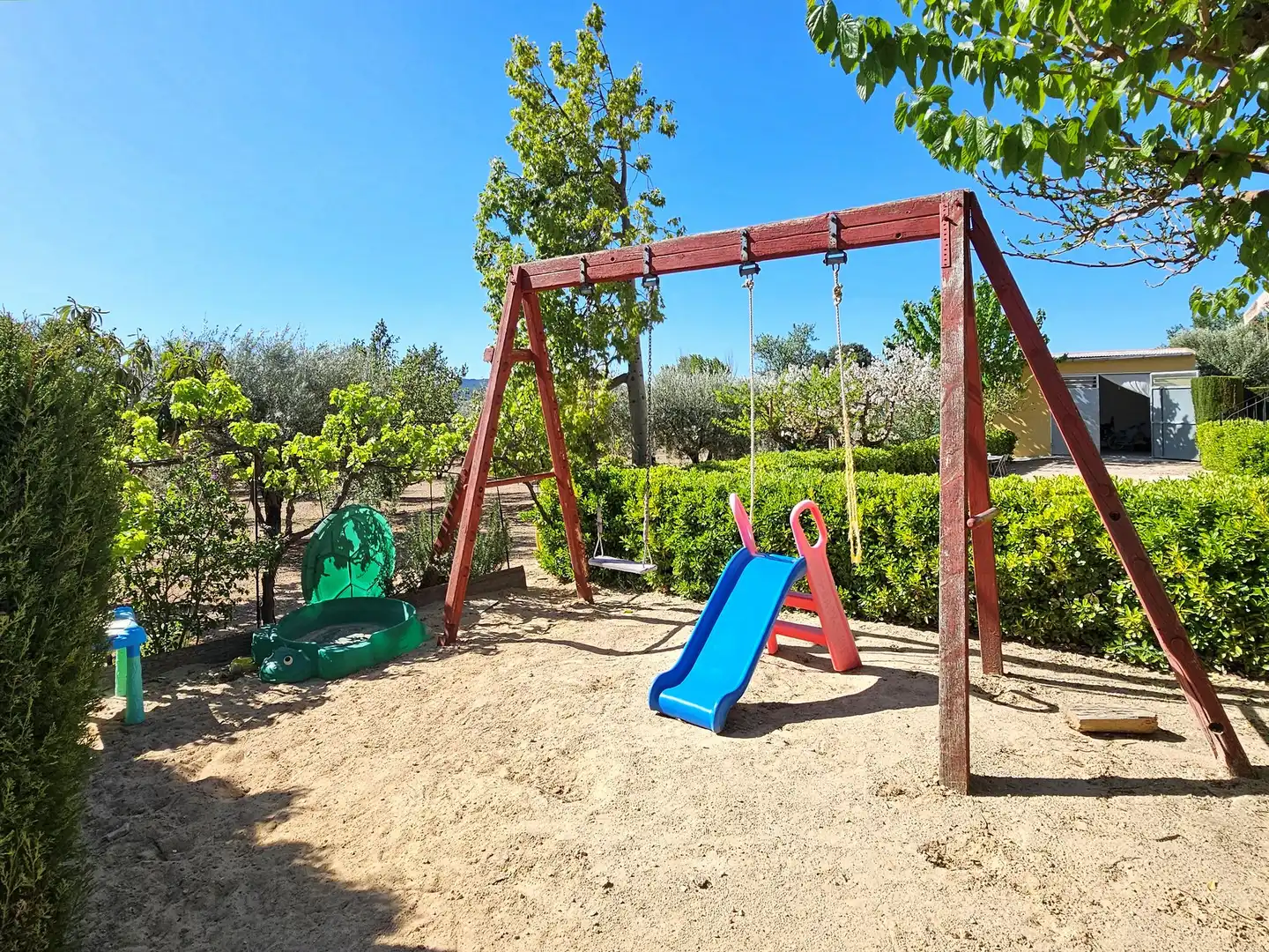 Jardí de Casa o xalet en venda en Caudete amb Terrassa