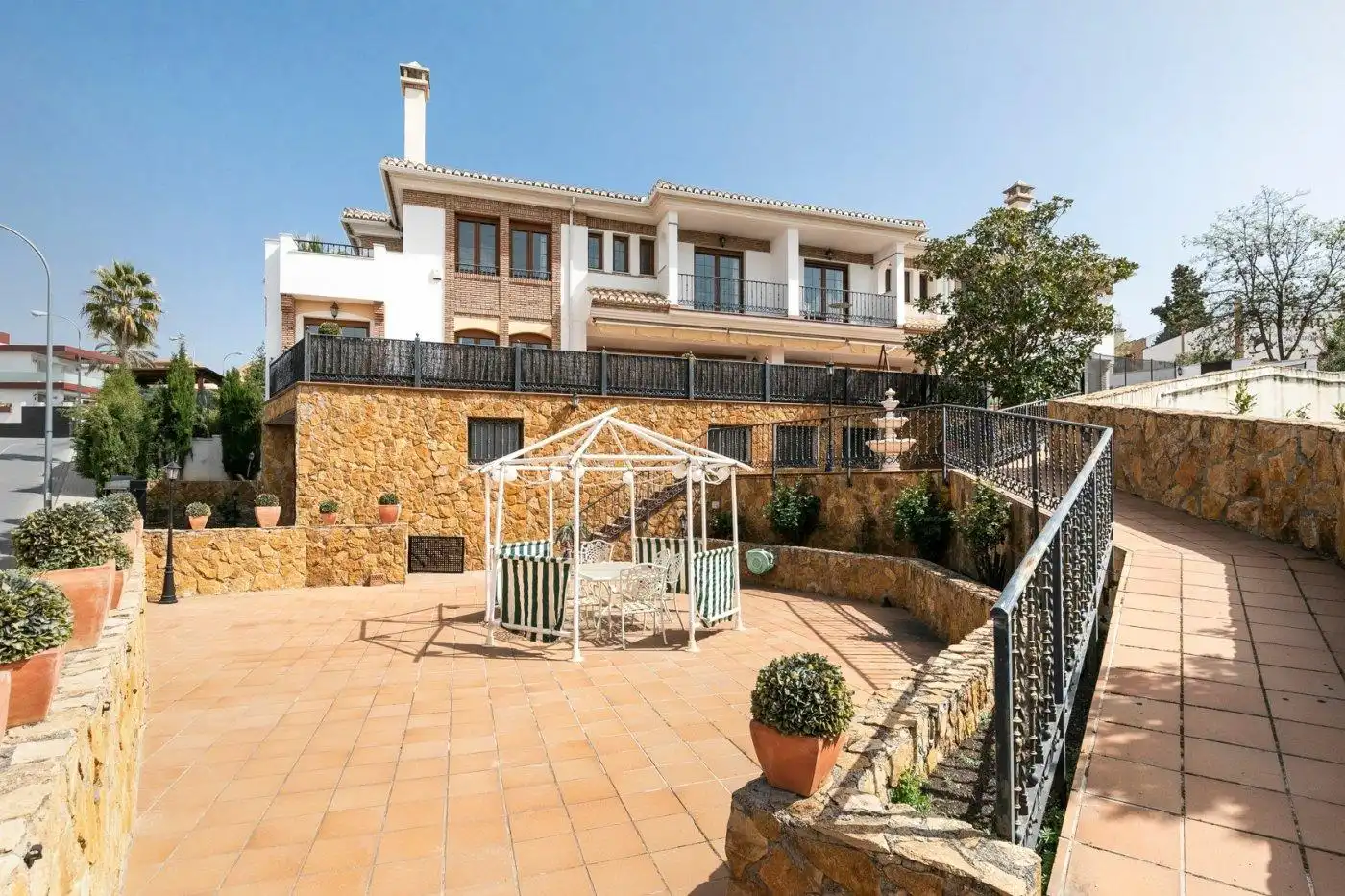 Casa amb piscina en venda a Avenida LOAYSA, imagen 2