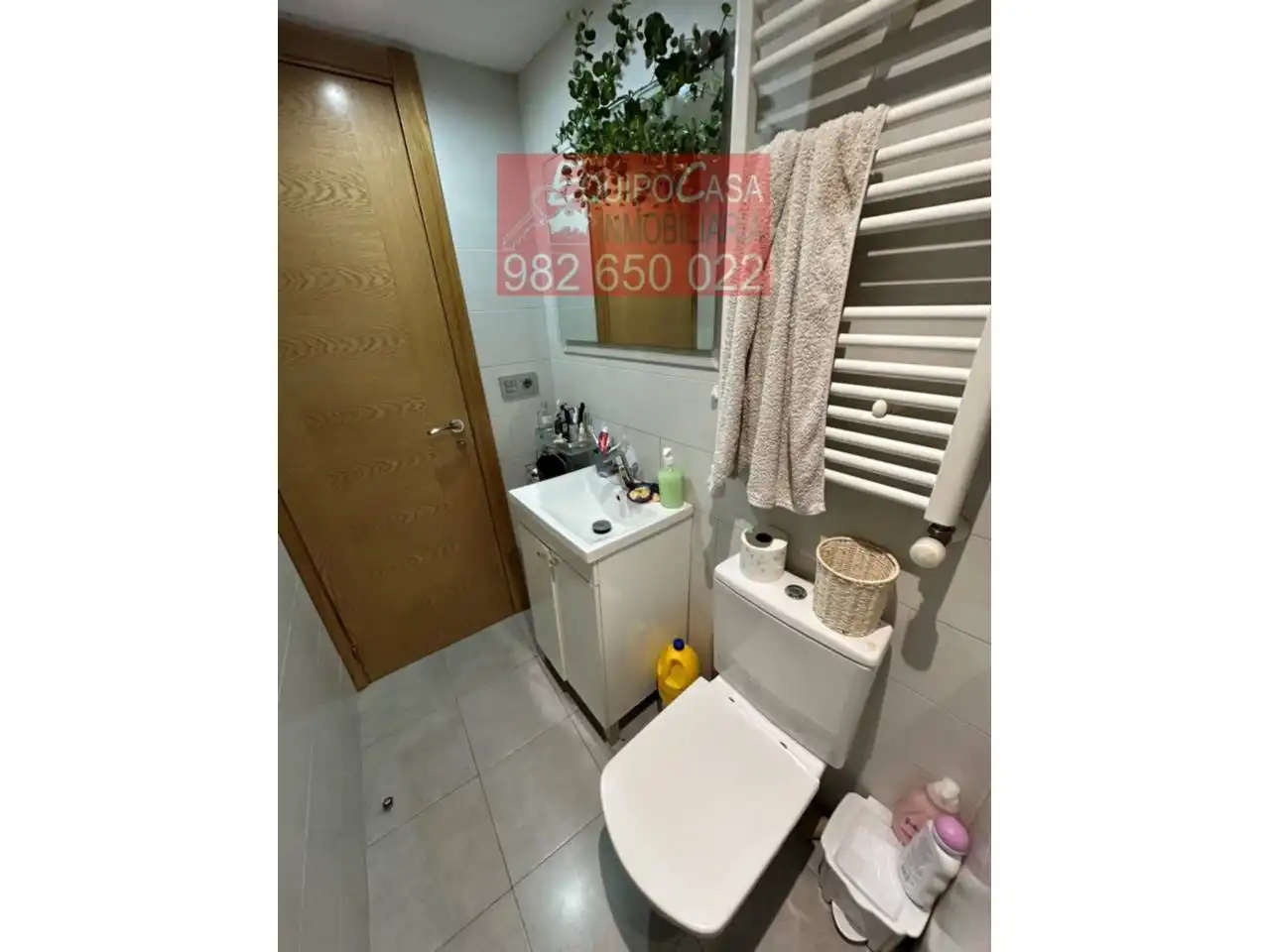 Baño de Casa adosada en venta en Lugo con Calefacción, Jardín privado y Terraza