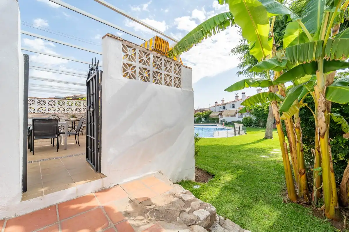 Jardí de Casa adosada en venda en Alhaurín de la Torre amb Calefacció, Jardí privat i Terrassa