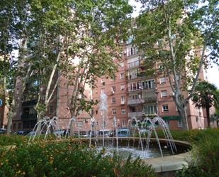 Vista exterior de Pis en venda en  Madrid Capital amb Calefacció i Balcó