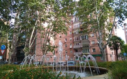 Exterior view of Flat for sale in  Madrid Capital  with Heating and Balcony
