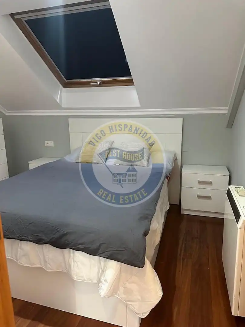 Habitación de Ático en venta en Vigo  con Aire acondicionado, Calefacción y Parquet