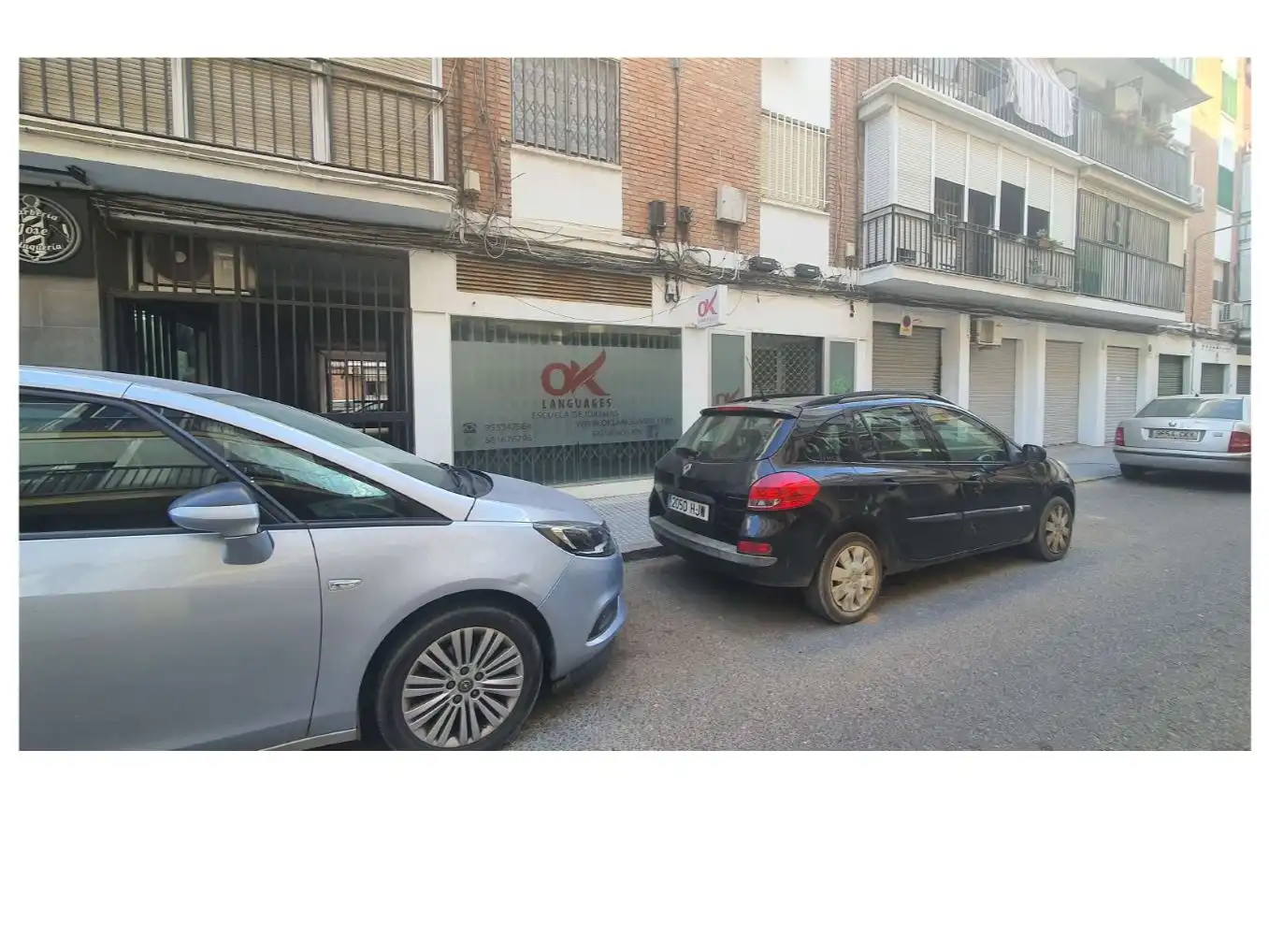 Vista exterior de Local en venta en  Sevilla Capital con Aire acondicionado