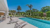 Piscina de Casa o xalet en venda en Alicante / Alacant amb Aire condicionat, Calefacció i Jardí privat