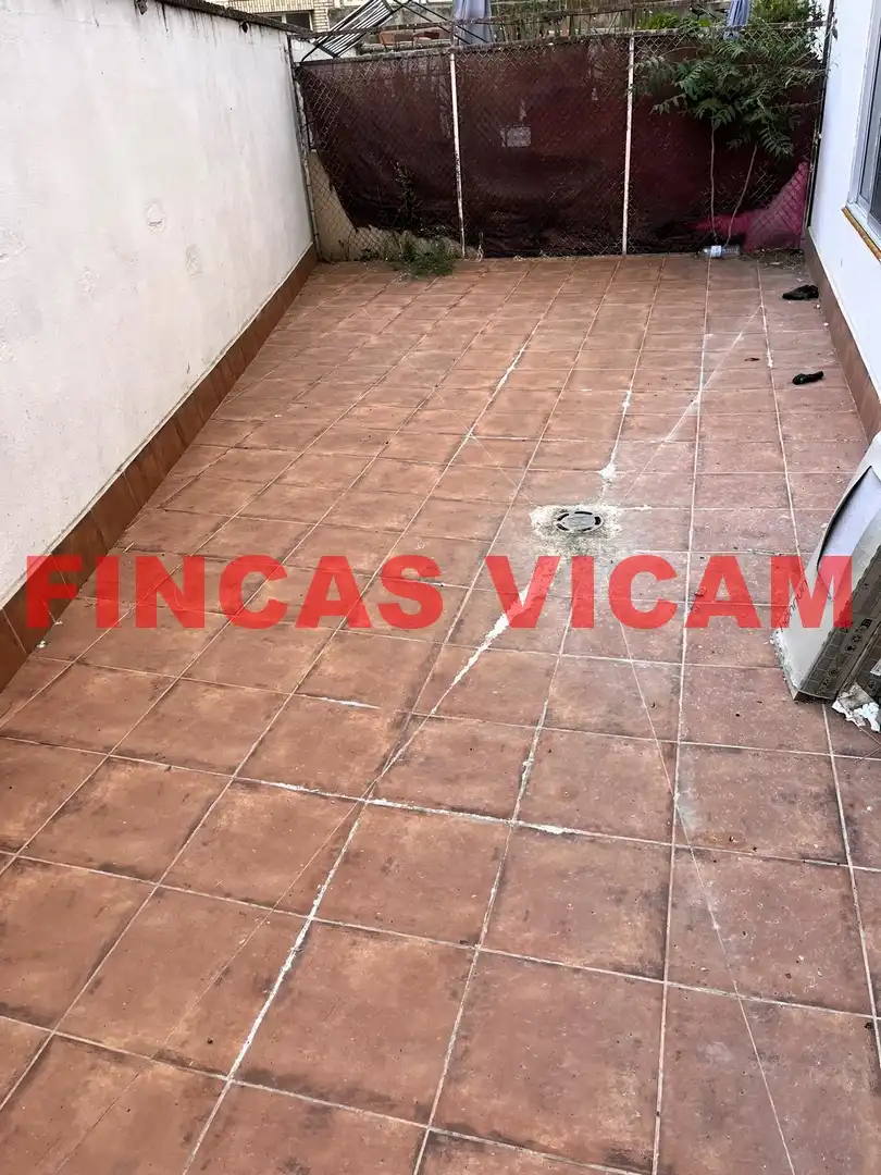 Wohnung zur Miete in Huesca mit Heizung, Parkett und Terrasse