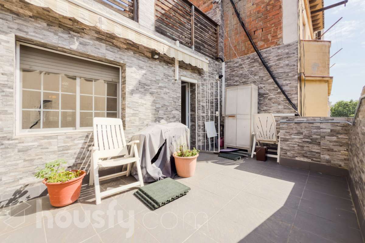 Duplex for sale in Carrer de Cotonat, Collblanc