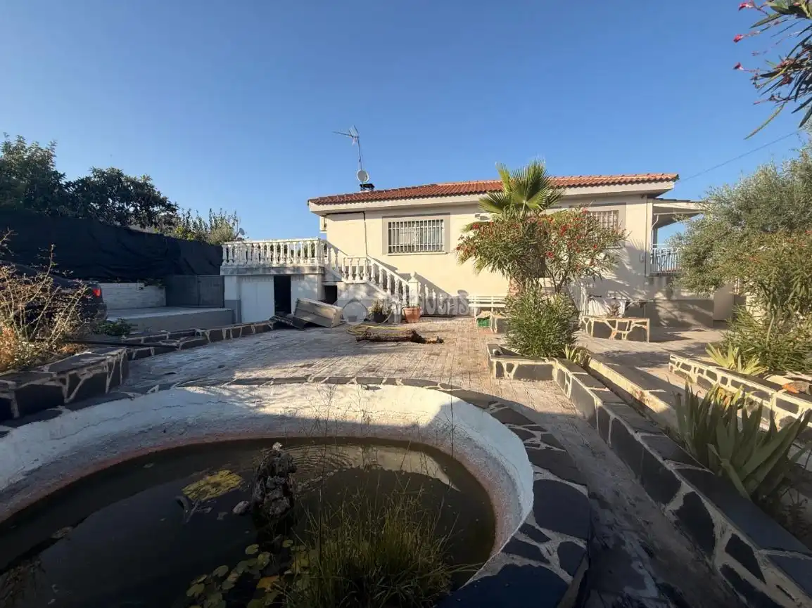 Casa con jardín en venta en Torrejón del Rey