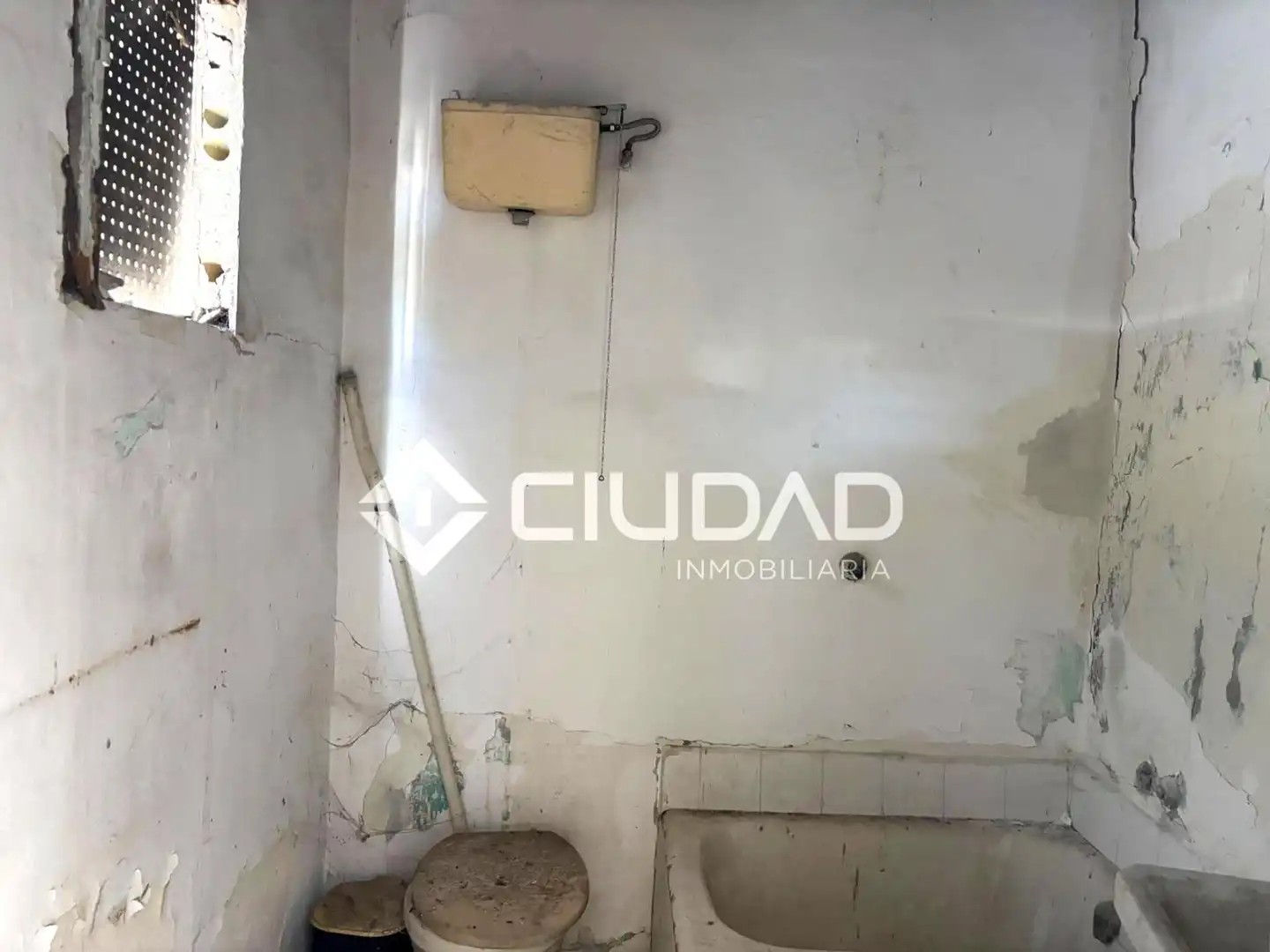 Kitchen of Houses for sale in V Centenario - Piletas - Capuchinos