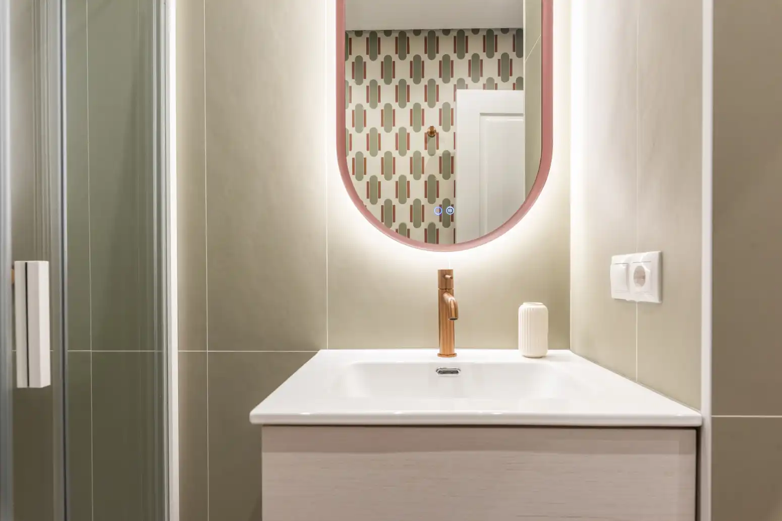 Bathroom of Flat for rent in Oviedo   with Heating and Terrace