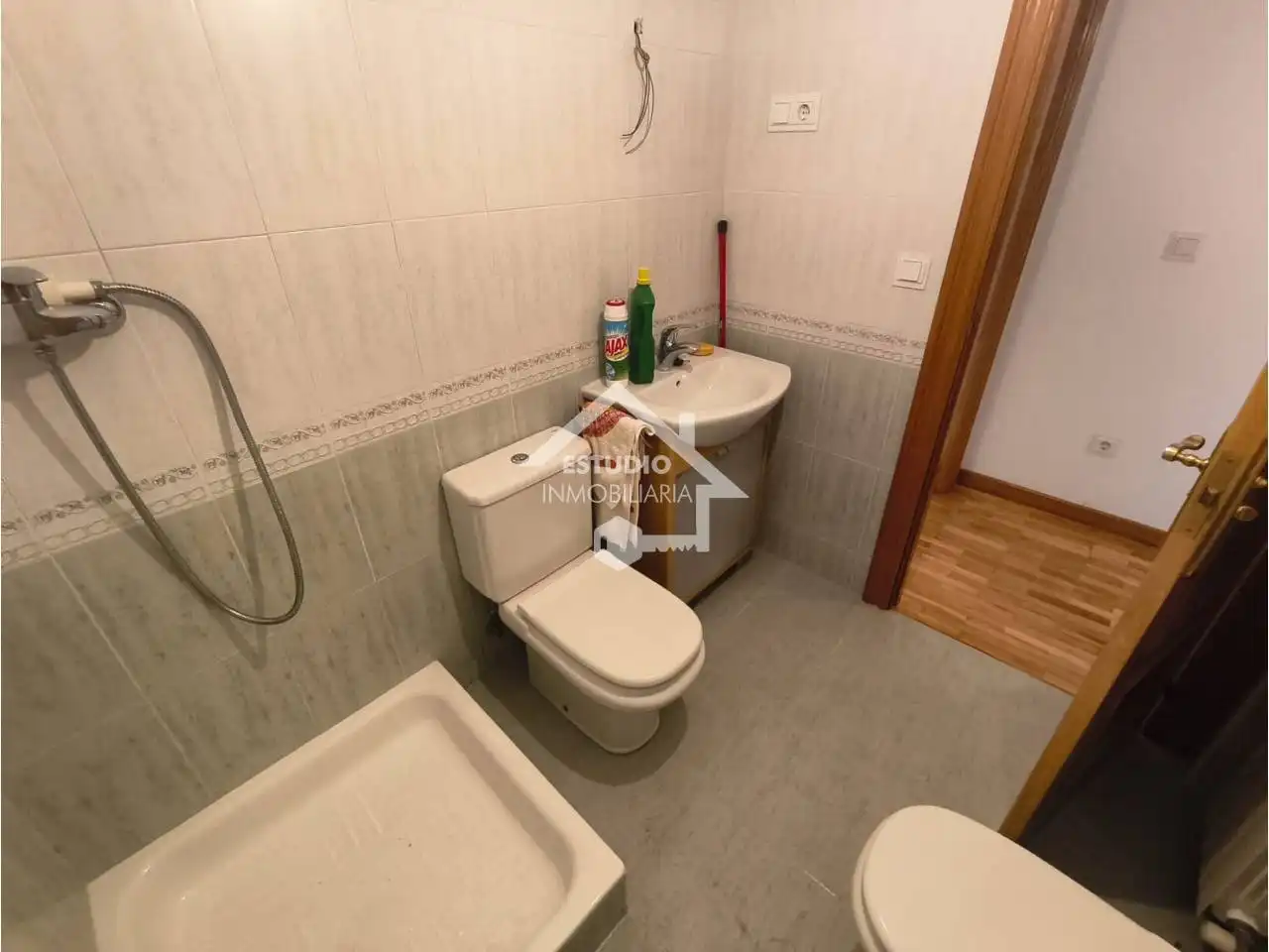 Bathroom of Flat for sale in Mendavia, Navarra