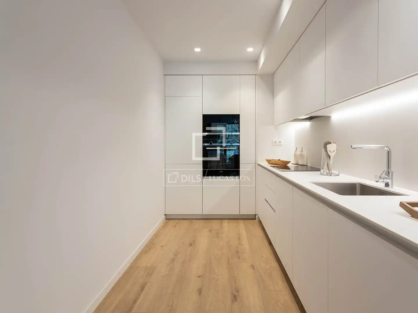 Kitchen of Flat for sale in Barcelona  with Air Conditioner, Heating and Terrace