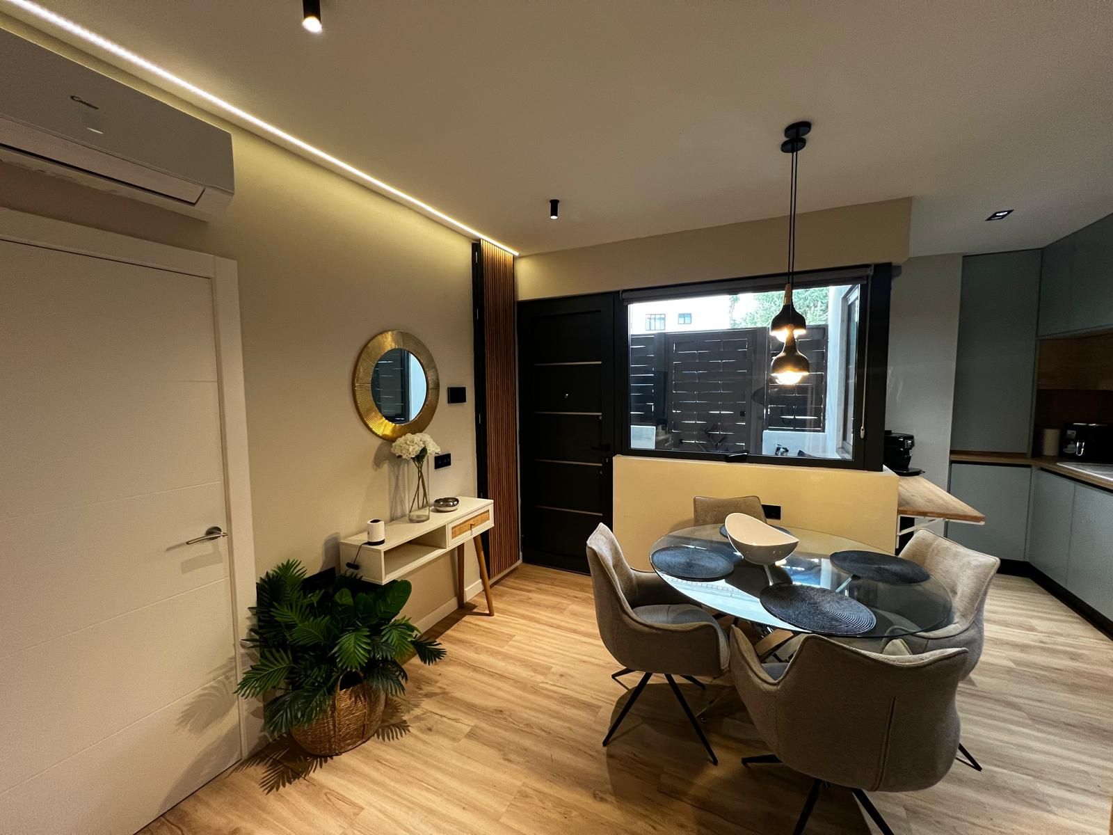 Dining room of Apartment for sale in Vigo   with Heating, Terrace and Furnished