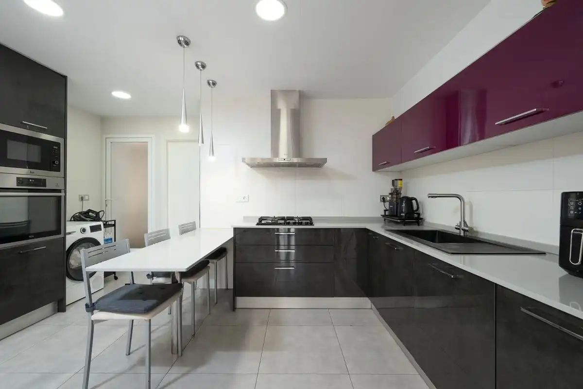 Flat for sale in Carrer Victoria Kent, Camí dels Magros - Casablanca