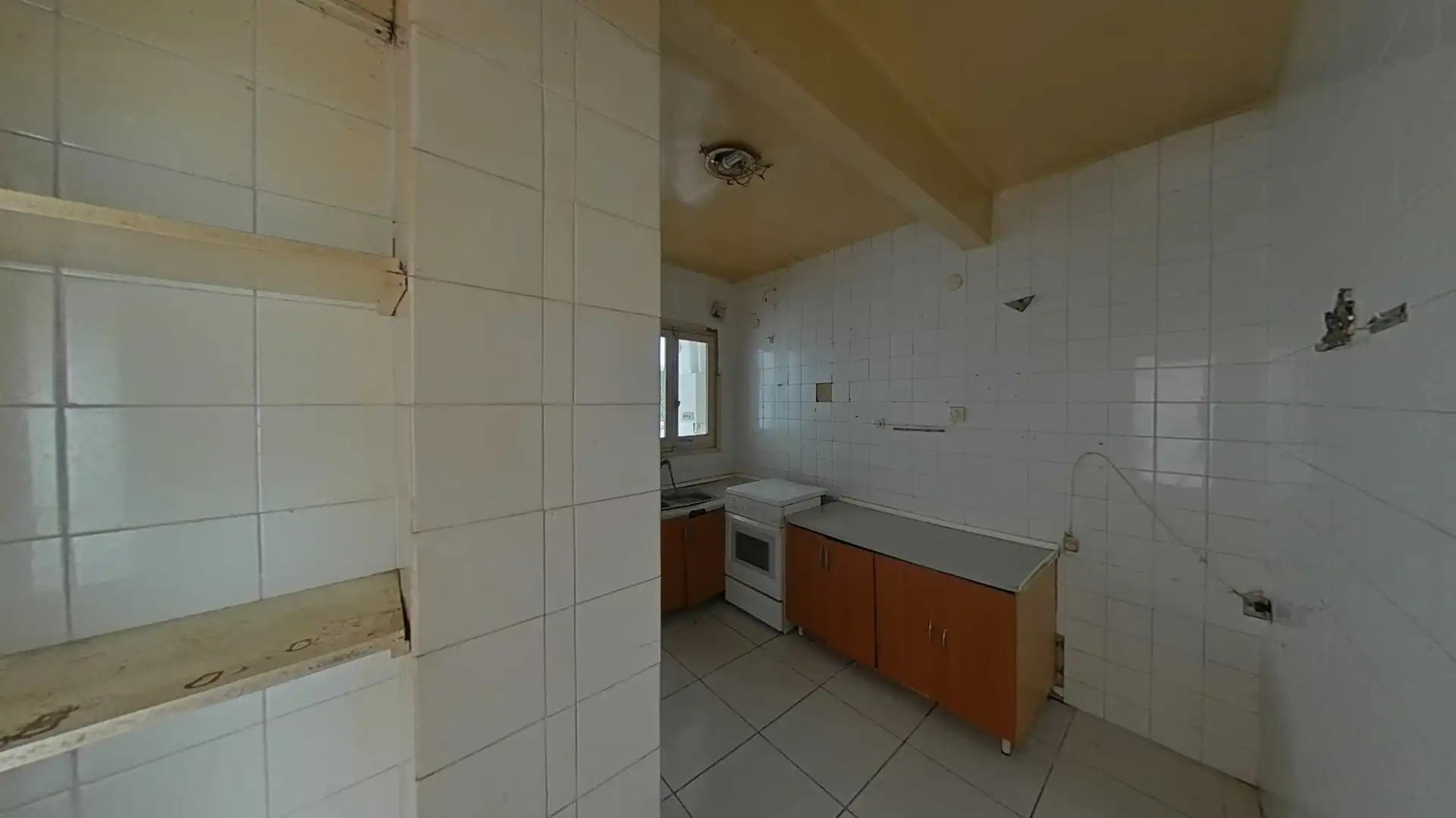 Küche von Wohnung zum Verkauf in Chiva mit Balkon