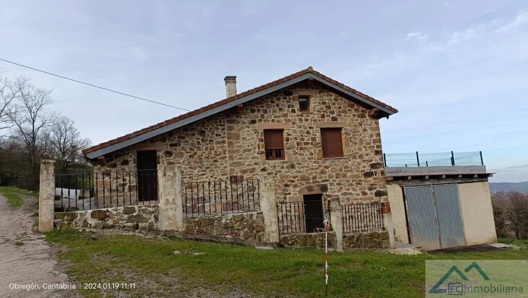 Exterior view of Country homes for sale in Santa María de Cayón