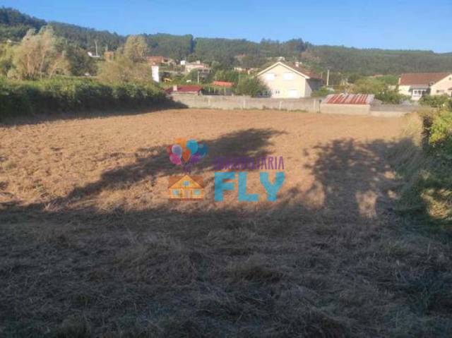 Terreno en Venta en Lugar A Igrexa en Tomiño