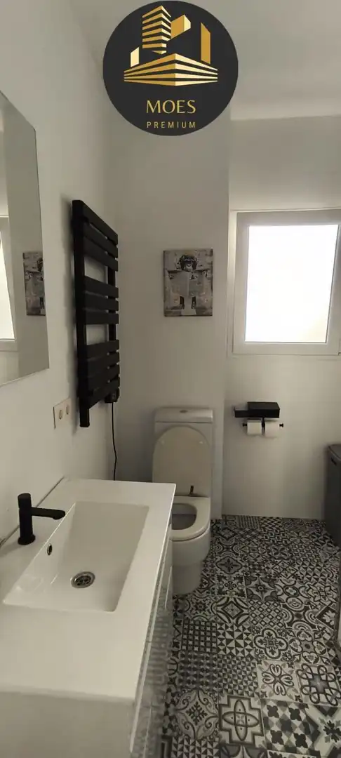 Baño de Piso en venta en Úbeda con Aire acondicionado, Calefacción y Balcón