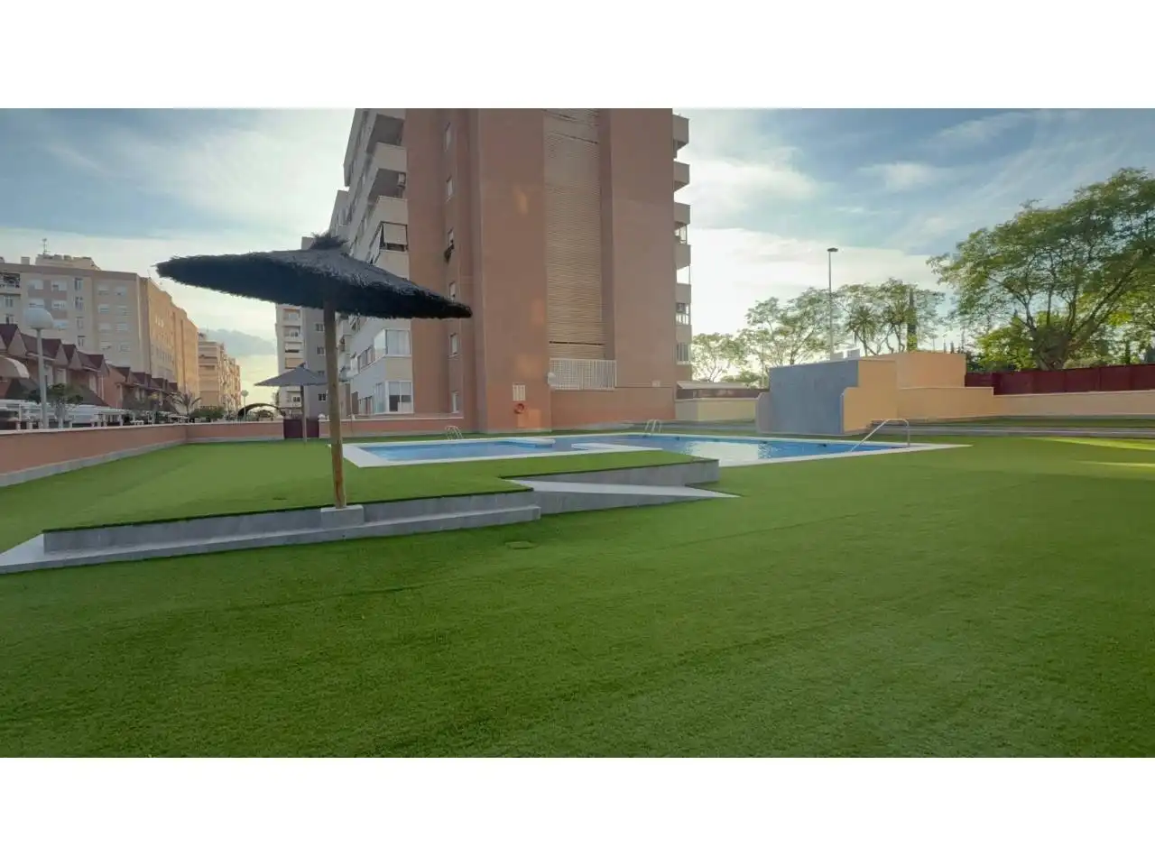 Piscina de Dúplex en venta en Elche / Elx con Aire acondicionado, Terraza y Trastero