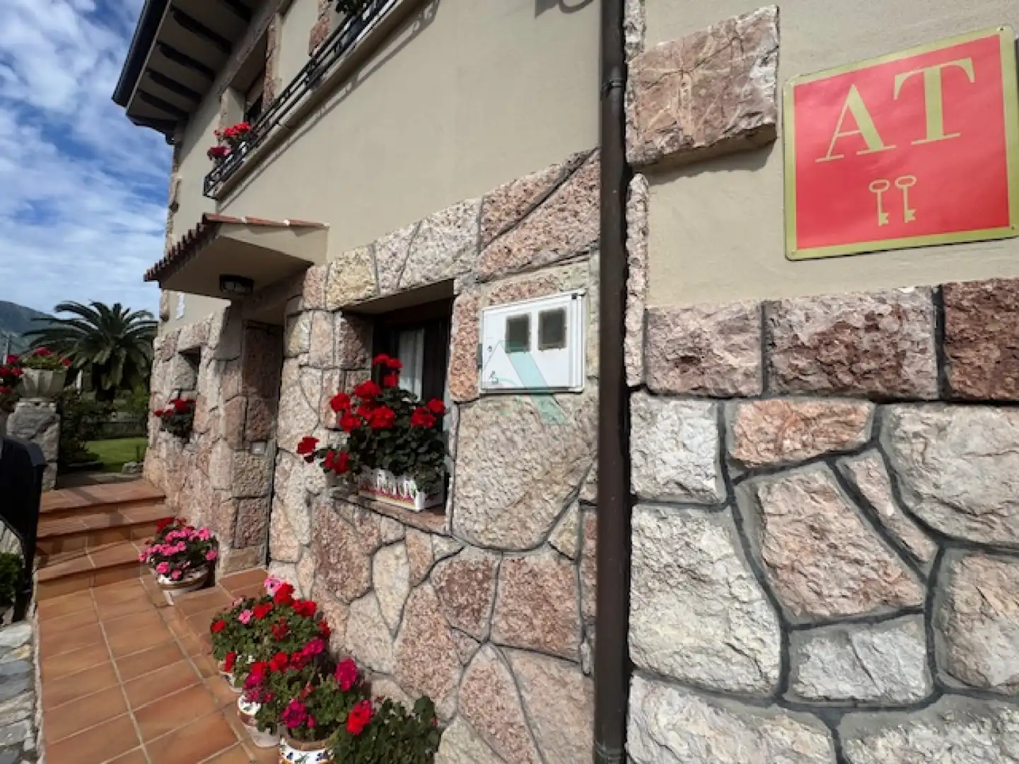 Vista exterior de Casa o xalet en venda en Llanes amb Jardí privat