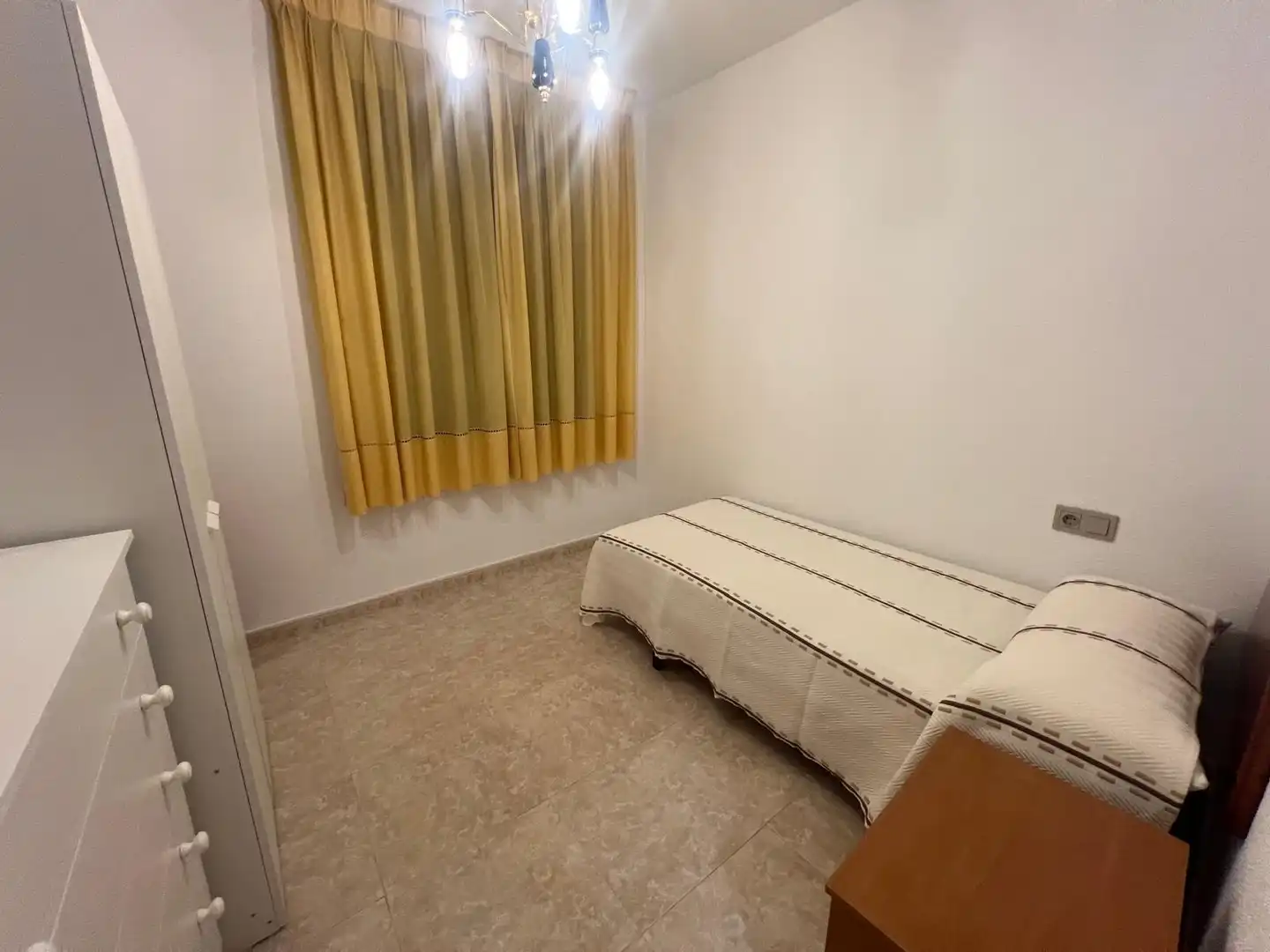 Bedroom of Flat for rent in Plasencia  with Air Conditioner, Terrace and Furnished