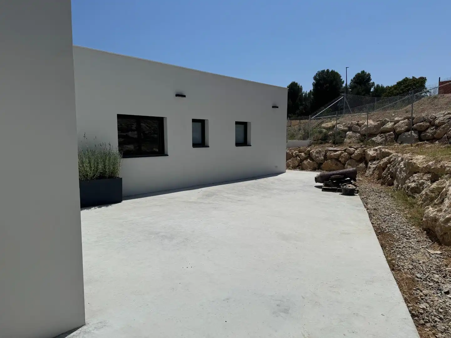 Vista exterior de Casa o xalet en venda en Sant Esteve Sesrovires amb Calefacció, Terrassa i Alarma