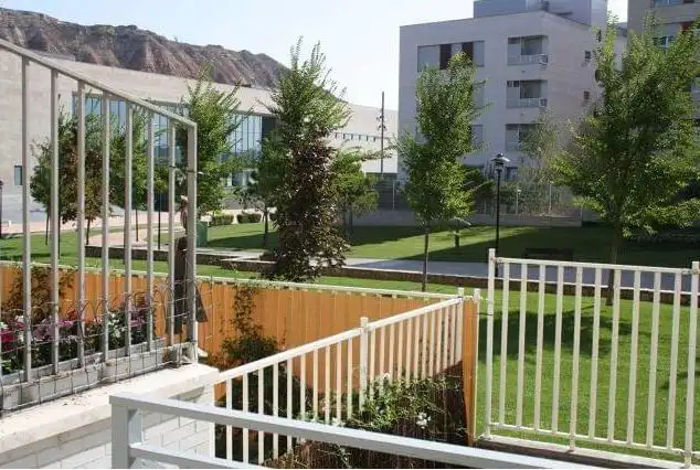 Terrassa de Planta baixa en venda en  Logroño amb Calefacció, Jardí privat i Parquet