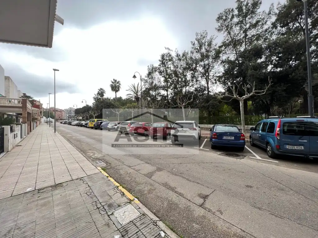 Individuel à vendre à Casc Urbà, imagen 2
