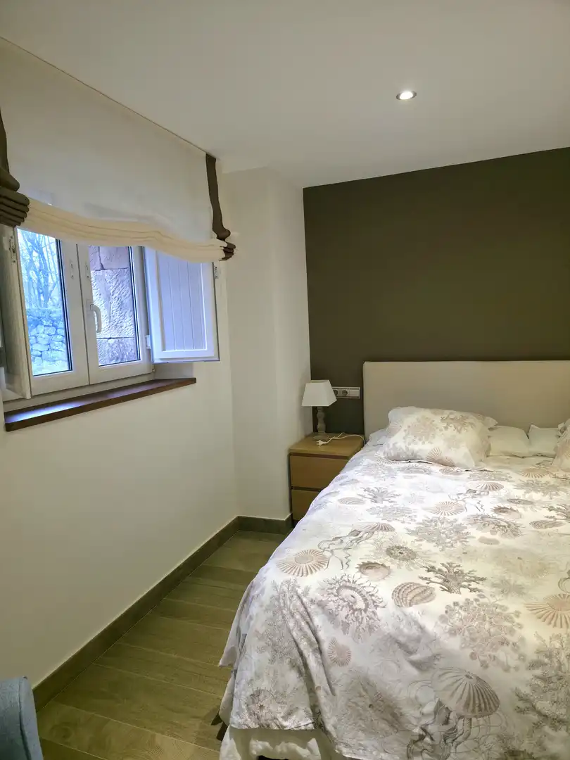 Dormitori de Casa o xalet en venda en Aguilar de Campoo amb Calefacció, Jardí privat i Moblat