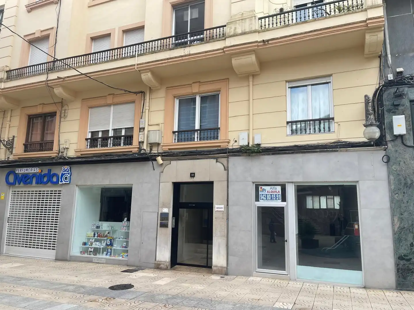 Local commercial à louer à Calle Serafín Escalante 10
