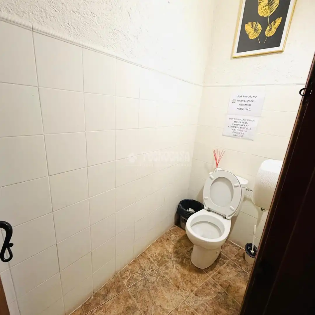 Bathroom of Commercial properties for sale in Villaconejos  with Air Conditioner