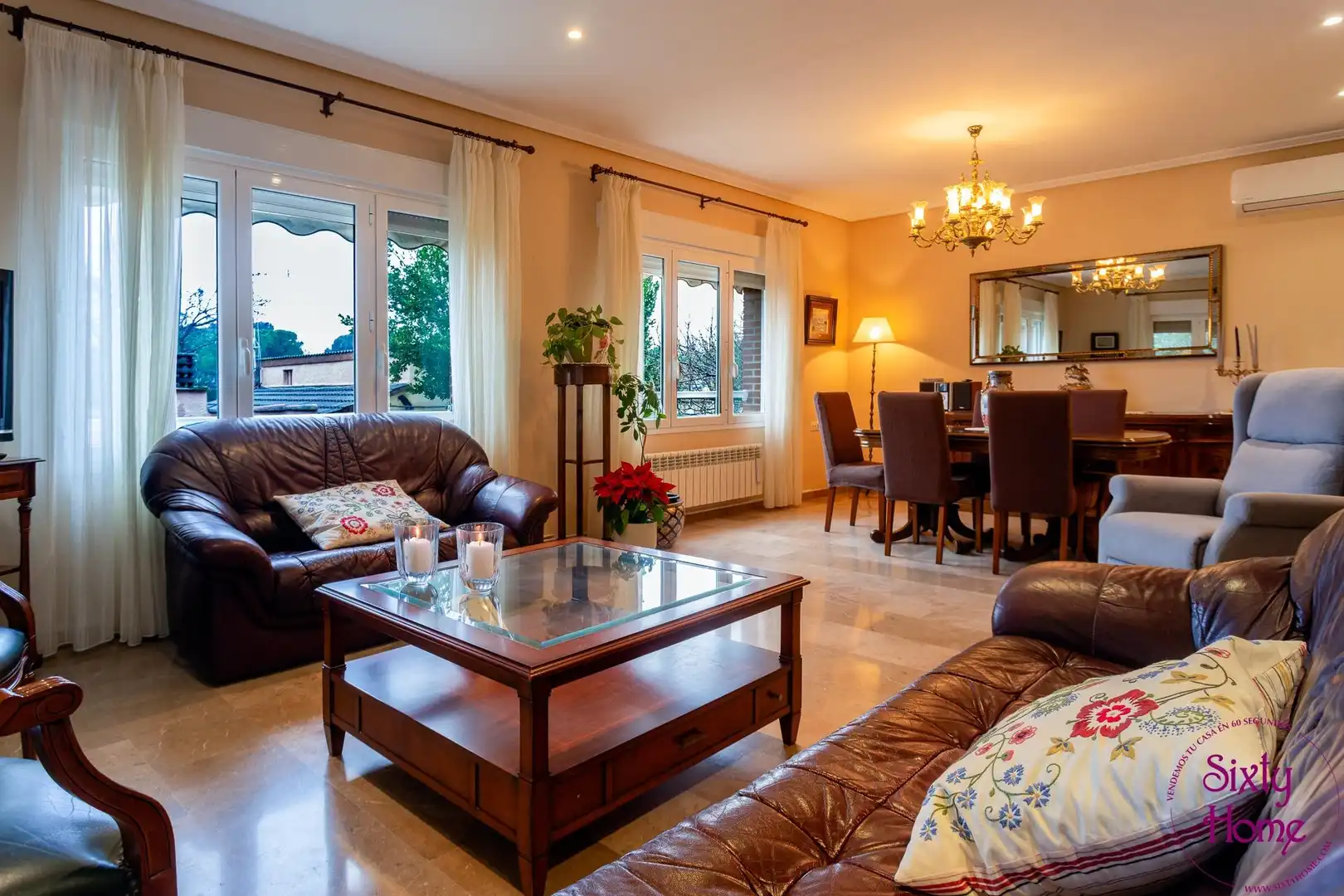 Living room of Houses for sale in Zaragoza  with Heating, Private garden and Terrace