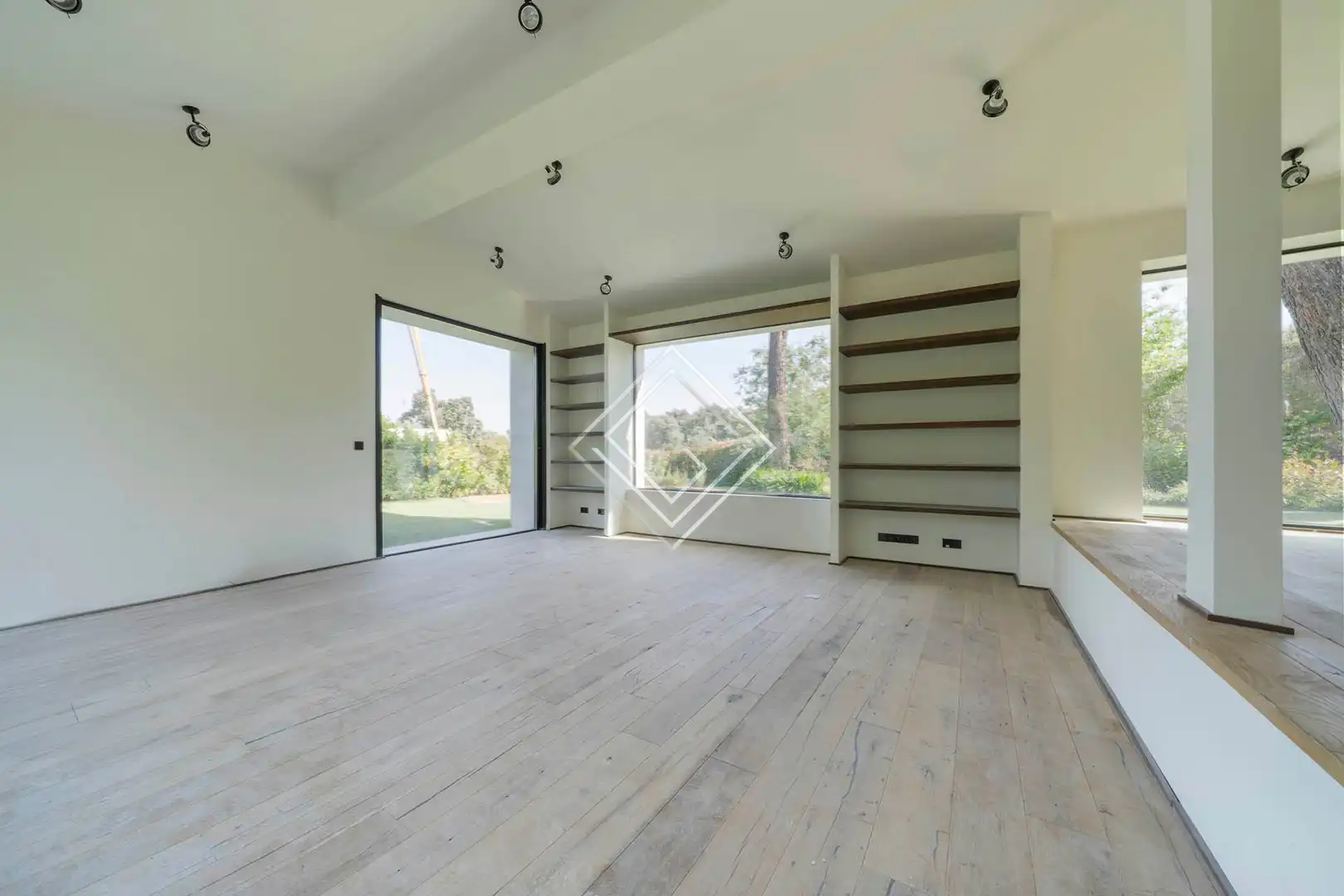 7 hab, 486m² en Fuentelarreina, Fuencarral - El Pardo, Madrid - Image 4