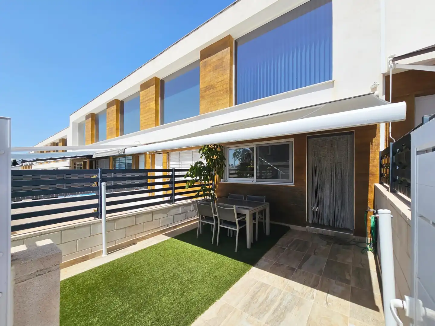 Terrassa de Casa o xalet en venda en Santa Pola amb Aire condicionat, Calefacció i Jardí privat