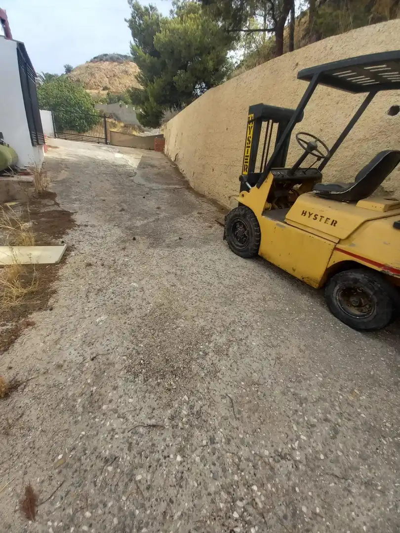 Parking of Industrial buildings for rent in Aspe