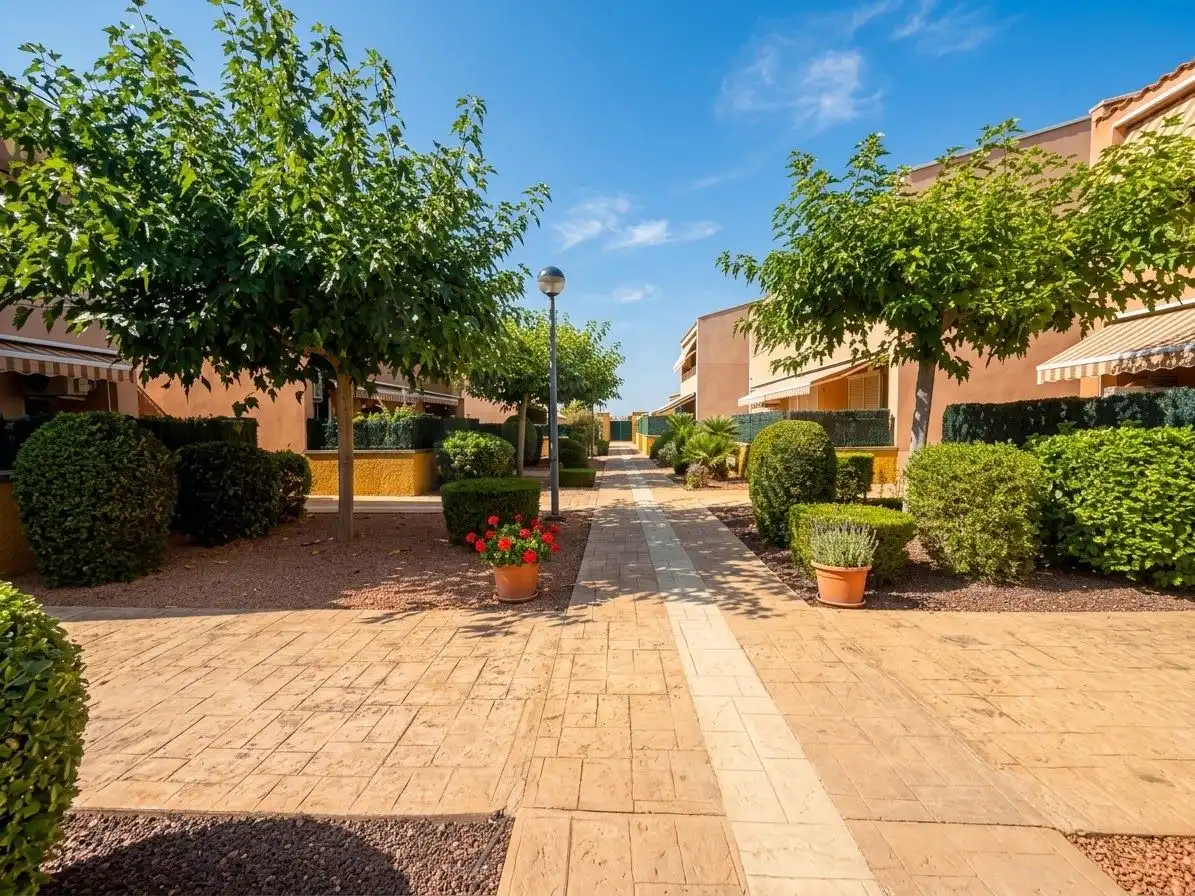 Casa aparellada amb piscina en venda a Platja de Mont-roig, imagen 22