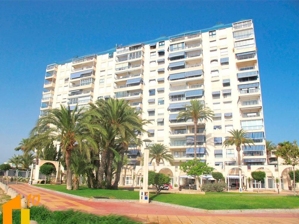 Exterior view of Flat for sale in El Campello  with Air Conditioner and Community pool