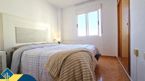Apartamento con piscina comunitaria, en la provincia de Alicante, en la ciudad de Torrevieja. 2 habitaciones | 60 m² | 1 kilómetro, imatge 3