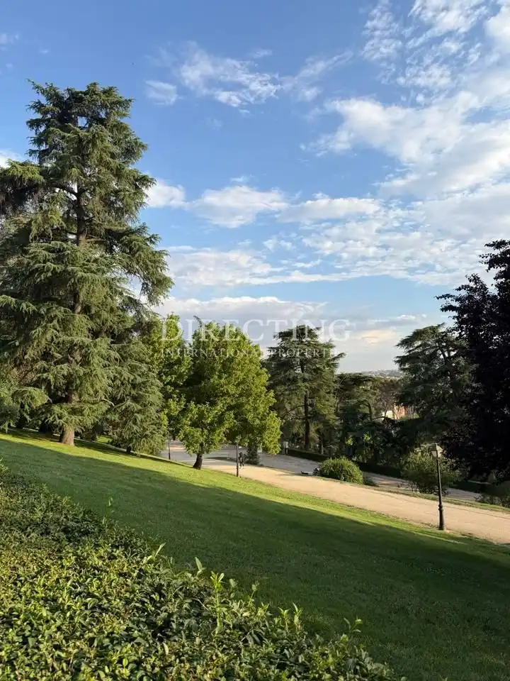 Außenansicht von Dachboden zum Verkauf in Madrid mit Klimaanlage, Heizung und Parkett