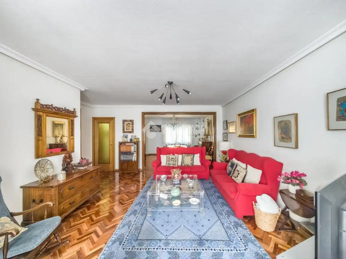 Piso en venta en Vallehermoso