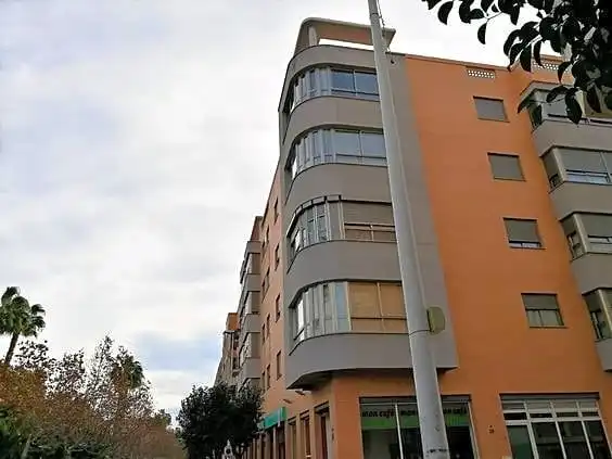 Vista exterior de Pis de lloguer en Moncada amb Aire condicionat, Calefacció i Moblat