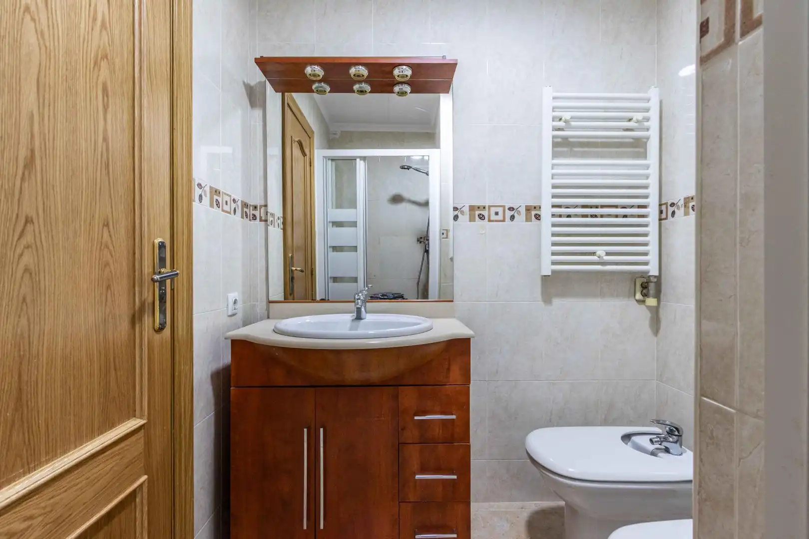 Bathroom of Flat for sale in Sabadell  with Heating and Parquet flooring
