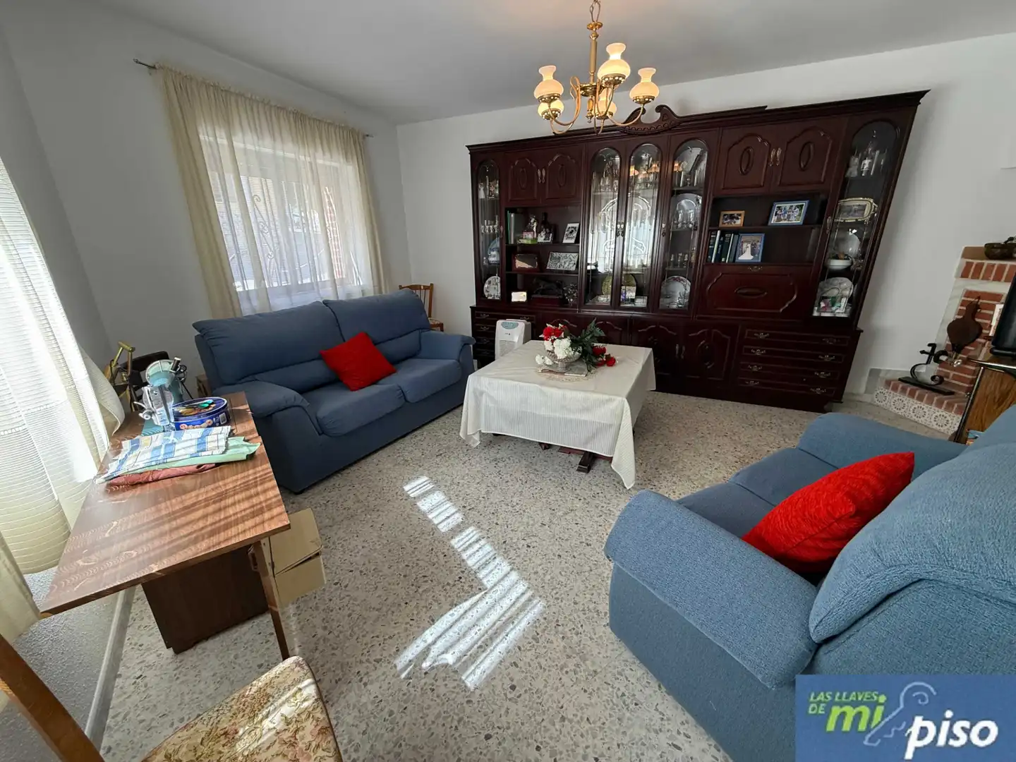 Sala d'estar de Casa o xalet en venda en Pollos amb Jardí privat, Terrassa i Traster