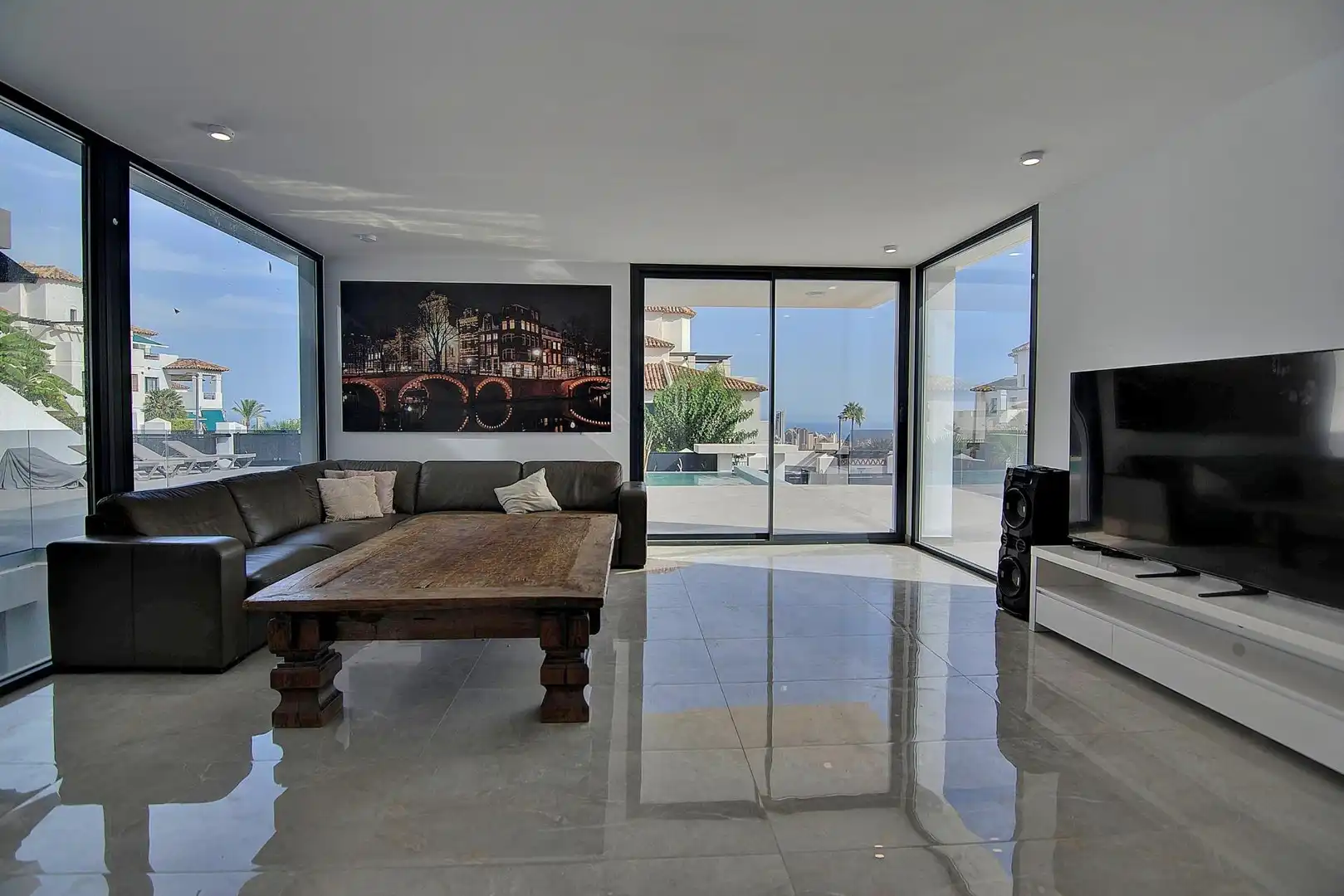 Villa con piscina in vendita a Golf Bahía, imagen 31