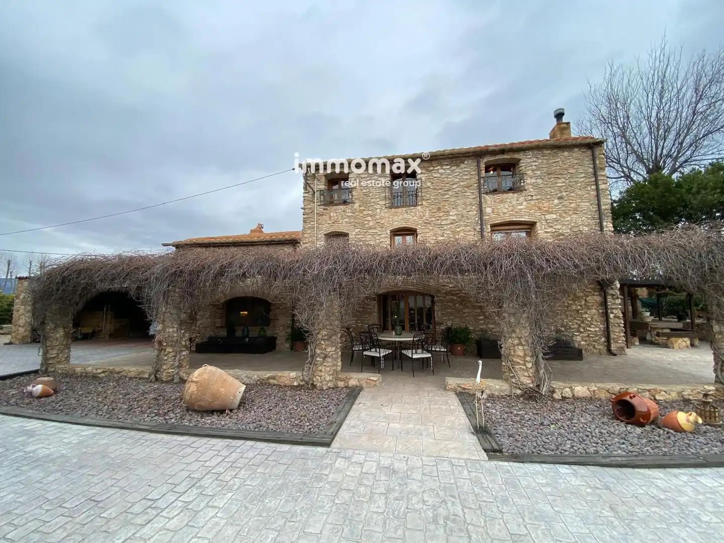 Villa mit Pool zum Verkauf in 47