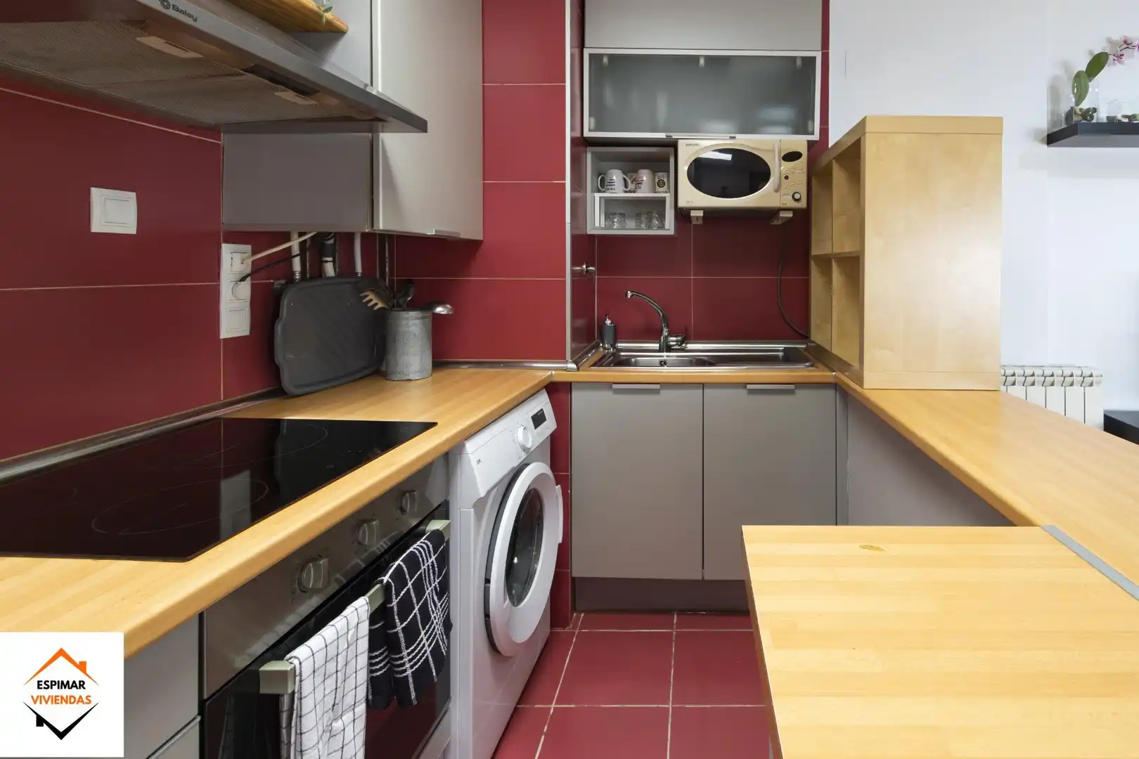 Kitchen of Apartments for sale in Zaragoza