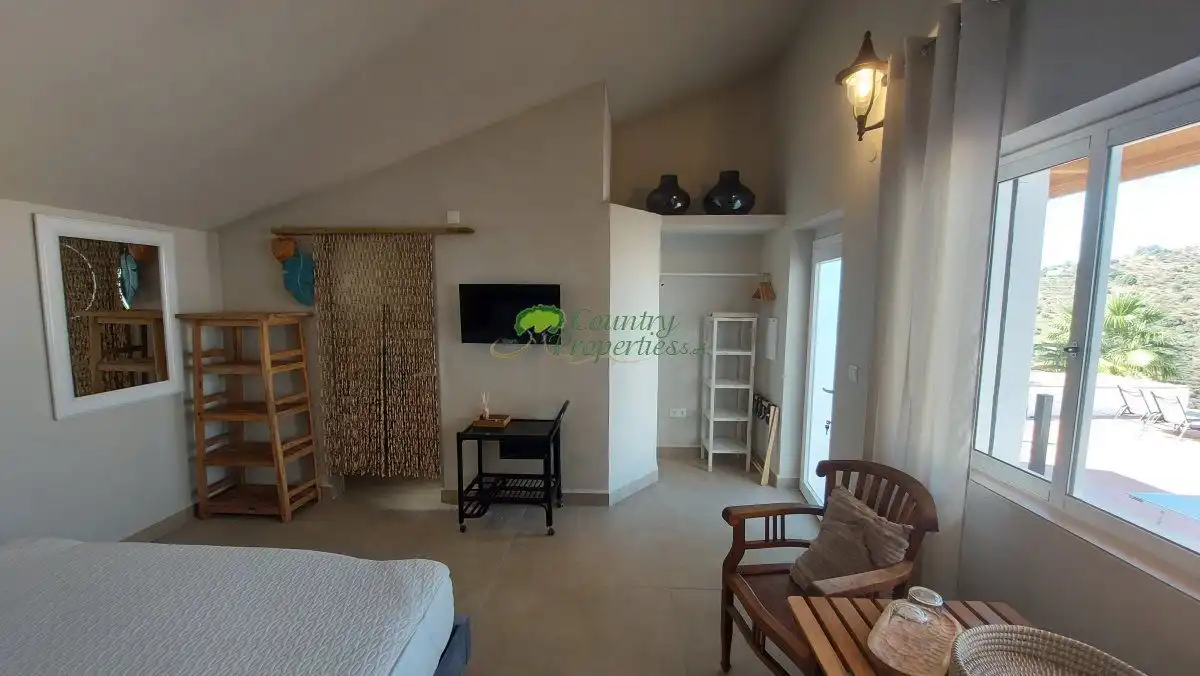 Habitación de Finca rústica en venta en Cómpeta con Aire acondicionado, Terraza y Trastero