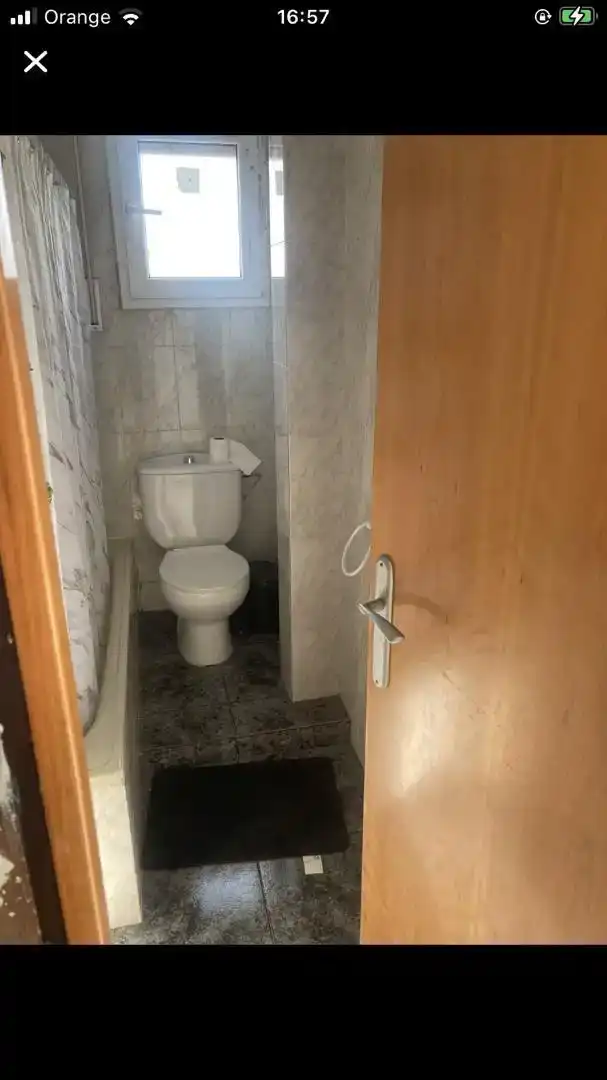 Baño de Casa o chalet para compartir en Sant Esteve Sesrovires con Lavadora, Microondas y Internet