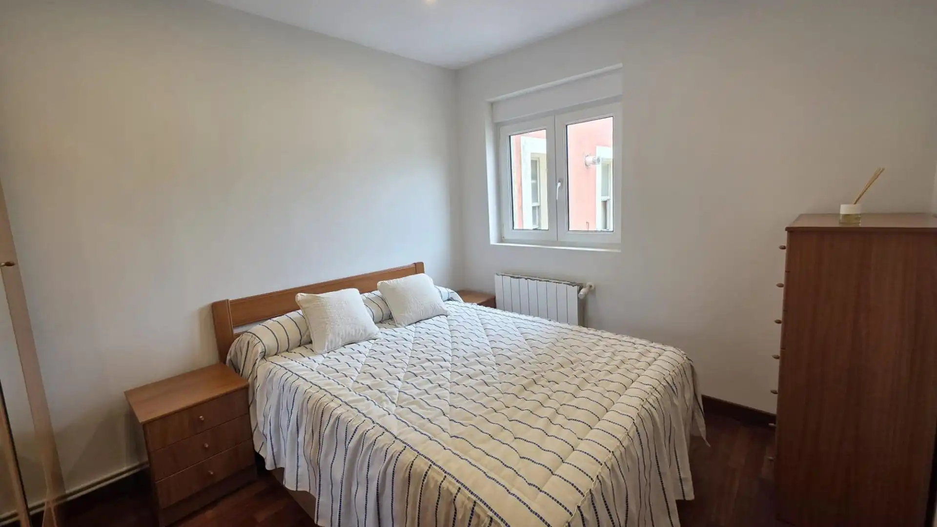 Bedroom of Flat for rent in Santander  with Heating, Parquet flooring and Furnished