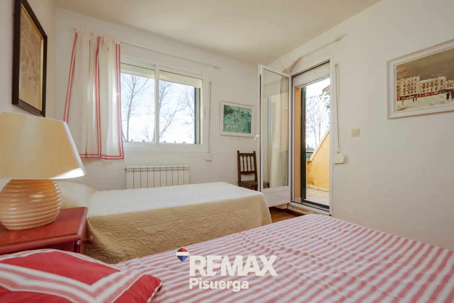 Habitación de Casa o chalet en venta en Simancas con Calefacción, Terraza y Trastero